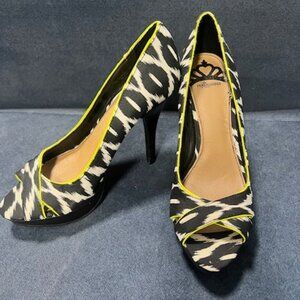 Fergalicious By Fergie Open Toe Stiletto Heels Size 7M Black Zebra Yellow Piping
